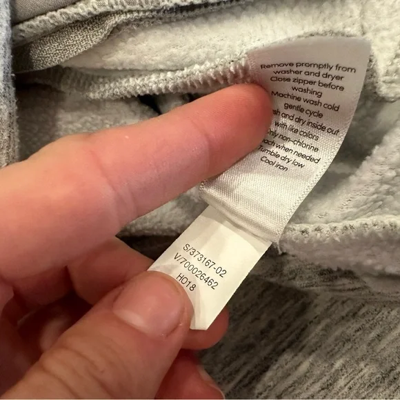 Athleta Victory Primaloft Light Gray Full Zip Jacket Large L - Picture 6 of 8